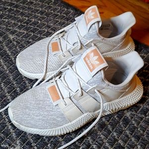 Adidas Prophere eur 39.5 7.5 men's 9.5 ladies